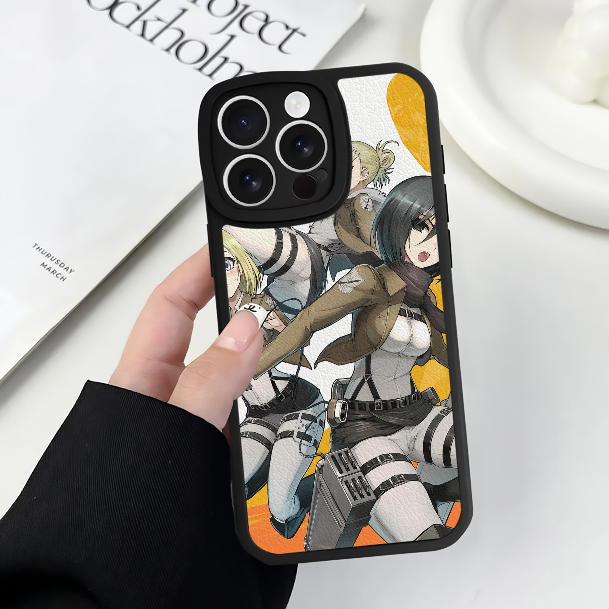 （画像用） 進撃の巨人 Attack on Titan 【iPhone 16シリーズ対応】シリコンスマホケース（レザー調） 材質：シリコン